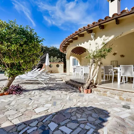 Guzman - Xenia Villa *